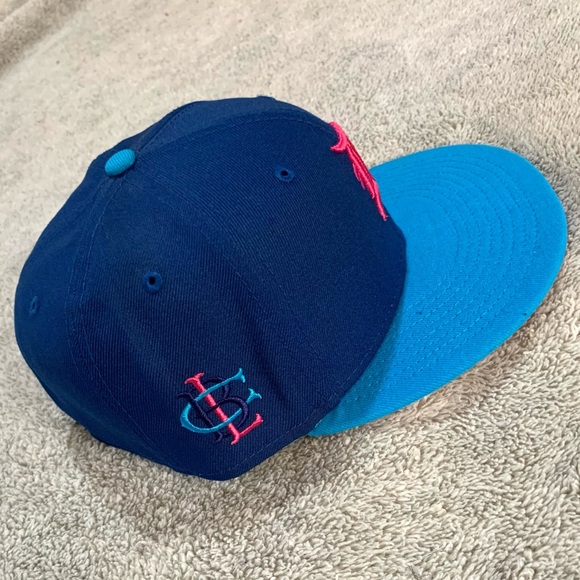 Detroit Tigers 🐅 fitted hat - Picture 2 of 3